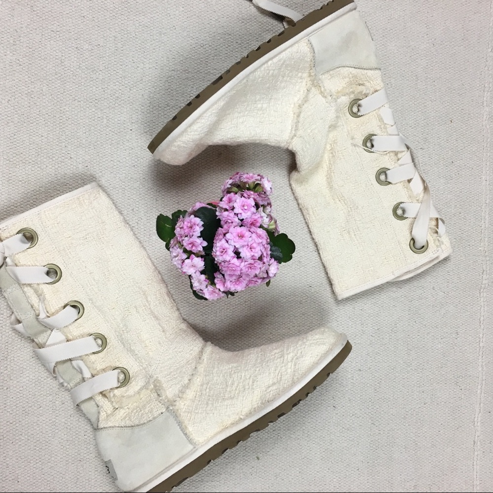 UGG Boots Size 8 High Top Lace Up Tied Beige Shoes